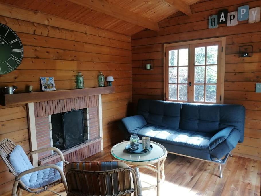 Chalet En Pleine Nature Au Bord D'Un Etang Lanvallay Esterno foto